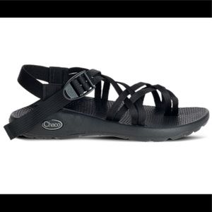 Black strappy Chaco’s
